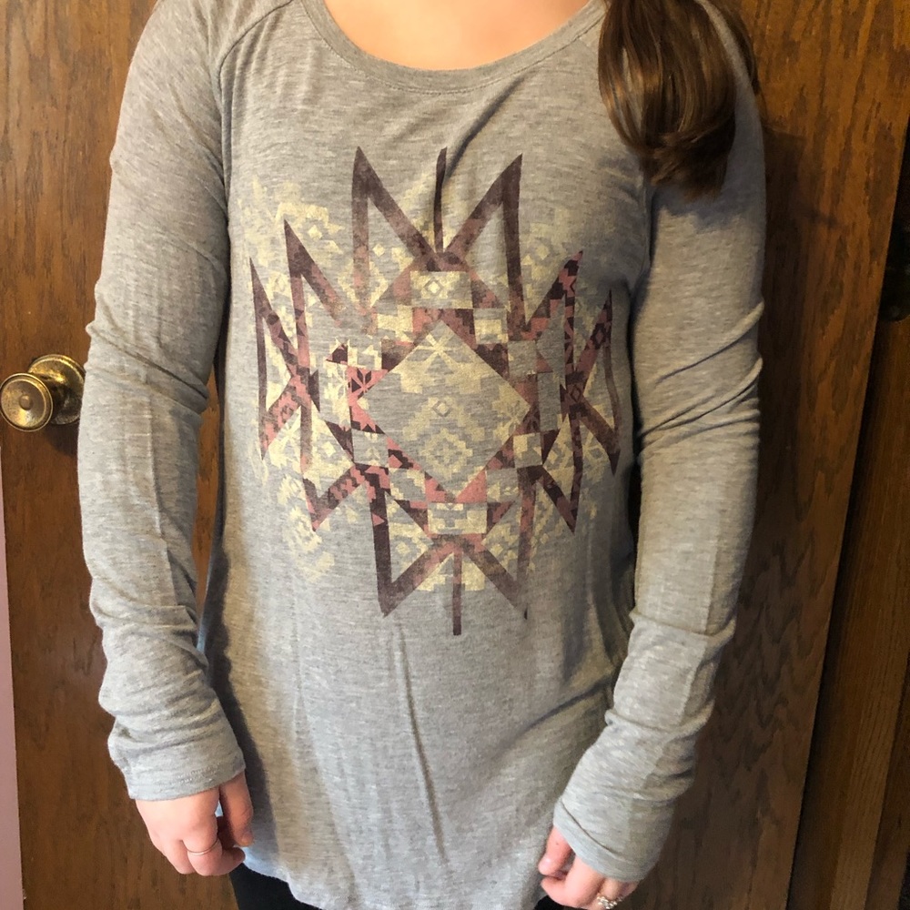 Long sleeve top with pattern